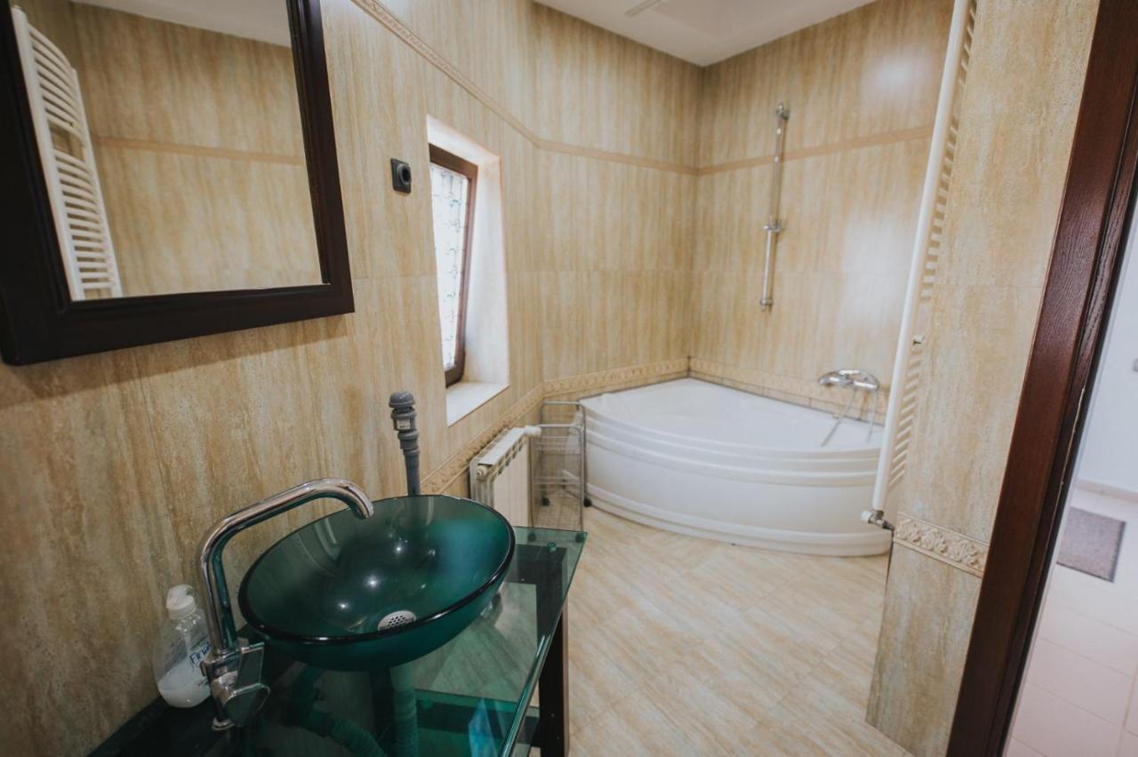 Endlich Zuhause Hotel Sibiu Ngoại thất bức ảnh