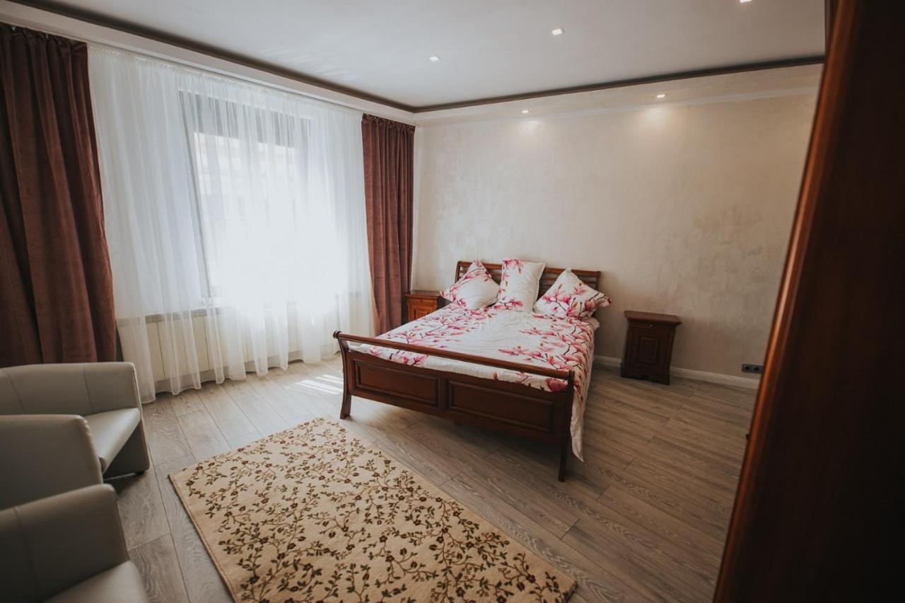 Endlich Zuhause Hotel Sibiu Ngoại thất bức ảnh